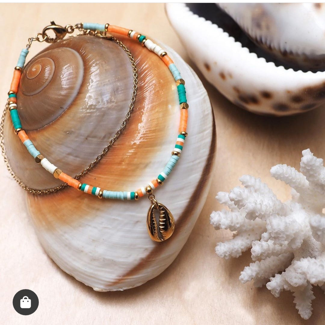 Publication du bracelet Cauri tropical sur l' Instagram Cosmopolitanbox